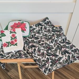Festive Holiday Kitchen Textiles Set